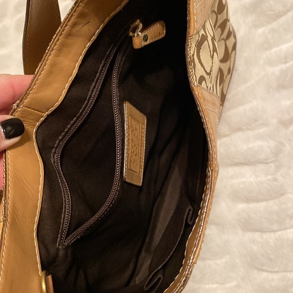 Coach shoulder bag - Picture 3 of 7